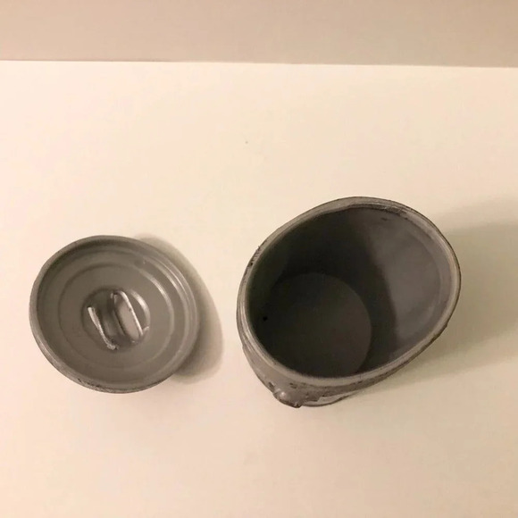 1999 Mick Foley Jakks Pacific Titan Tron Live WWE  Wrestling Figure Garbage Can - Picture 11 of 12